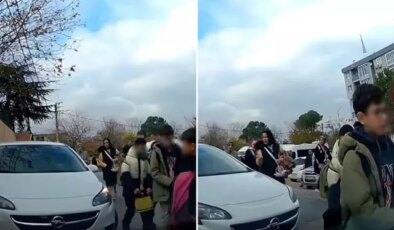 Okuldan çıkan öğrencilerin üzerine araba sürdü