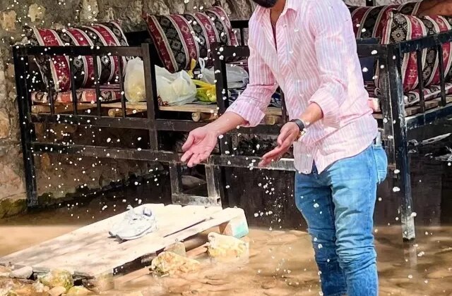 Otel muhasebecisi, otomobilde başından vurulmuş halde ölü bulundu