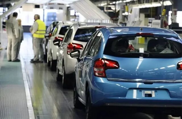 Otomobil devinden kritik Türkiye adımı! Vatandaşlar isteyecek onlar yapacak