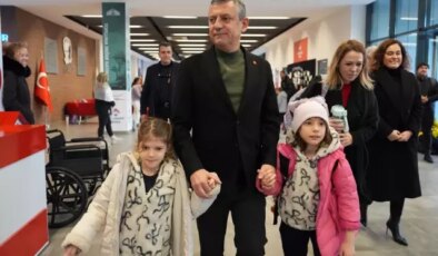 Özgür Özel, Ferdi Zeyrek’in ikiz kızlarına verdiği sözü tuttu