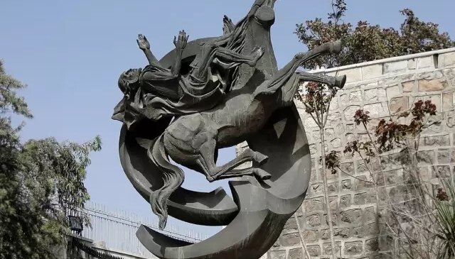 Papa II. John Paul’ün hediye ettiği Aziz Paul heykeli çalındı