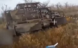 Rus İHA’larının saldırısı kamerada: ABD yapımı zırhlı aracı imha ettiler