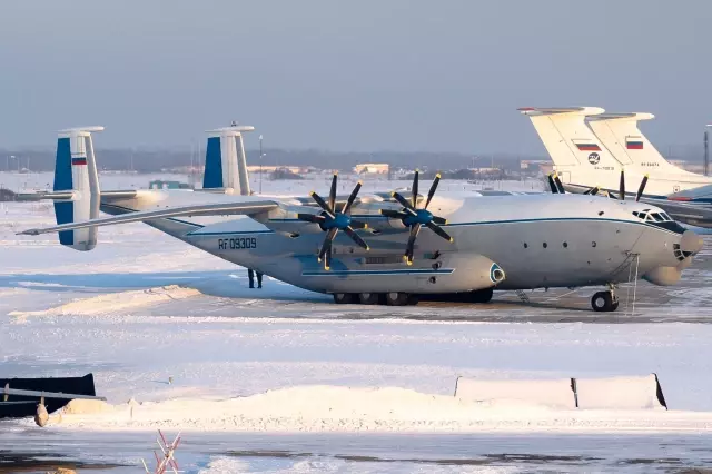 rus ordusuna ait nakliye ucagi dustu 19338956 7328 o