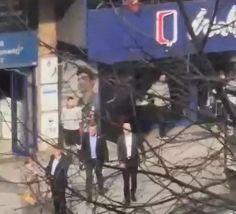 Uyuşturucu testi pozitif çıkan Sadettin Saran özel labaratuvardan çıkarken görüntülendi