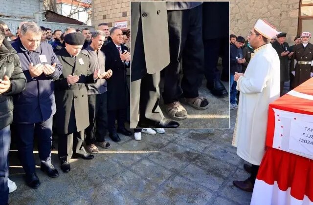 Şehit babasının kahreden görüntüsüyle ilgili gerçek bambaşka çıktı