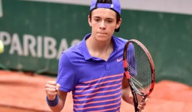 Şike yaptığı tespit edilen Fransız tenisçi Quentin Folliot, 20 yıl men cezası aldı