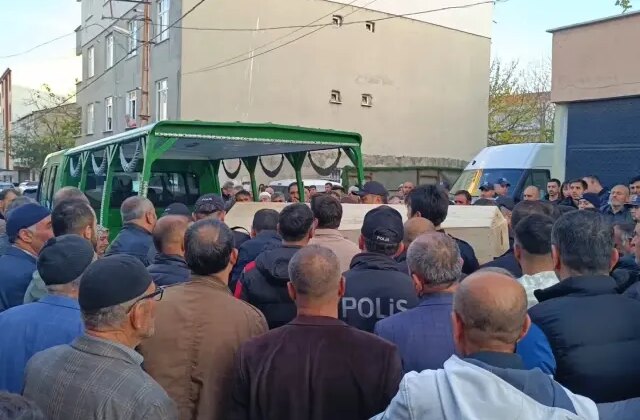 Sultanbeyli’de 25 yaşındaki genç kadın evinde ölü bulundu