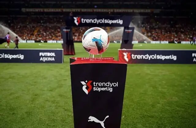 Süper Lig devinde deprem! İki yıldız sezonun ilk yarısını kapattı