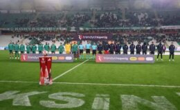 Süper Lig kaynıyor! Çaykur Rizespor da hakem hataları sonrası kazan kaldırdı