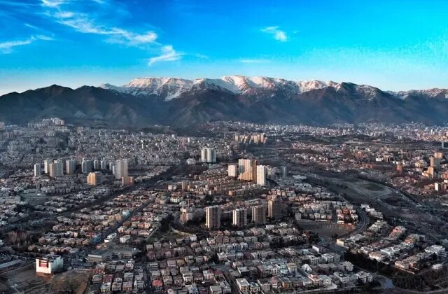 Tahran’da hava kirliği alarmı, eğitim ve kamu hizmetleri durdu