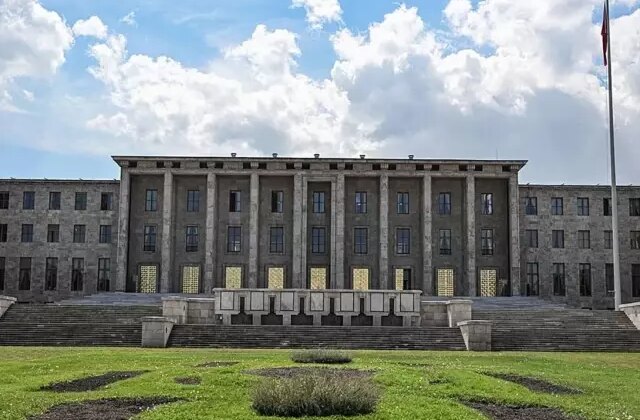 TBMM’deki taciz iddiasında 3 tutuklama daha