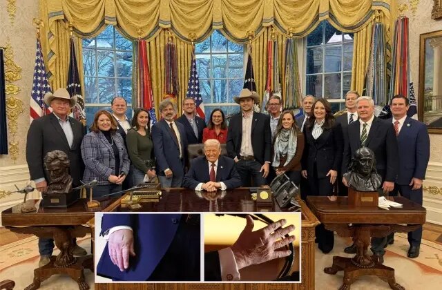 Trump’ın elindeki morlukların sırrı çözüldü: Yoğun tokalaşma trafiği