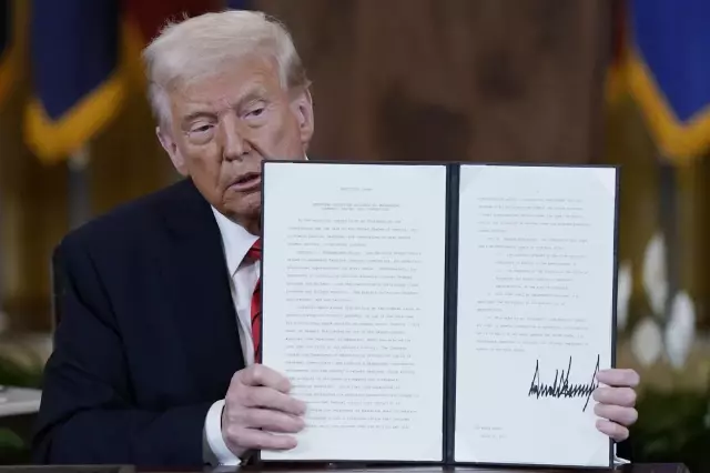 trump simdi de su savaslarina basladi ulkeyi 19337331 2835 o