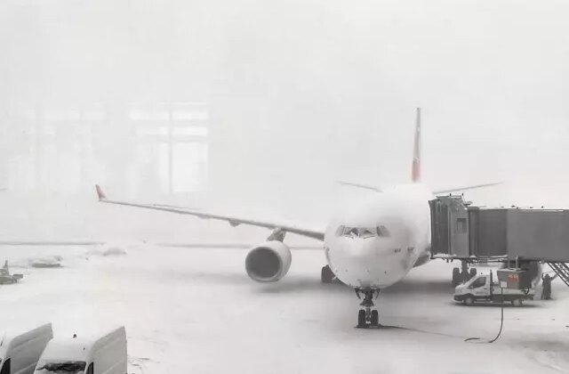 Uçuşlara hava engeli! Çok sayıda sefer iptal edildi