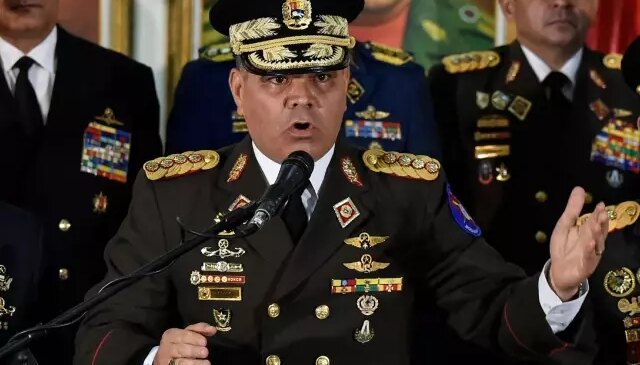 Venezuela Savunma Bakanı: Ülkeyi her ne pahasına olursa olsun koruyacağız
