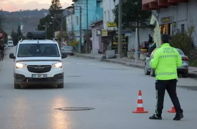Yalova’da son durum: Okullarda eğitime ara verildi, bölgede elektrik ve doğalgaz kesildi