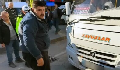 Yazılan cezaya sinirlenen şoför hatada ısrar etti