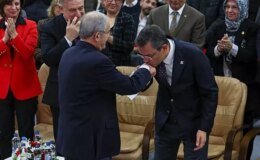 Yılmaz Büyükerşen siyaseti bıraktı