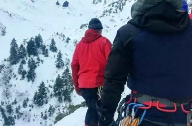 Yunanistan’da çığ felaketi: Korakas Zirvesi 4 can aldı