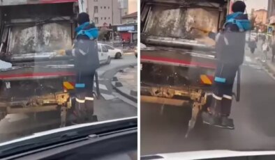 Yürek ısıtan anlar! Çöpten bulduğu müzik aletini bir anda çalmaya başladı