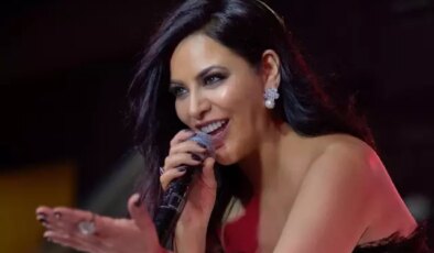 Zara’dan iddialı selfie: Göğüs detayı ön planda