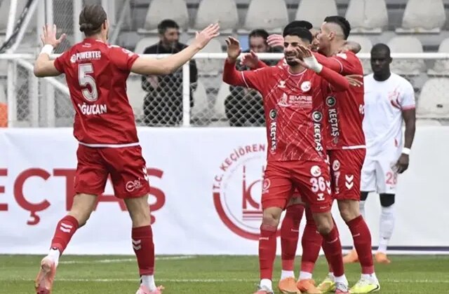 1. Lig’de müthiş maç! Rakibini İlk 40 dakikada gole boğdular