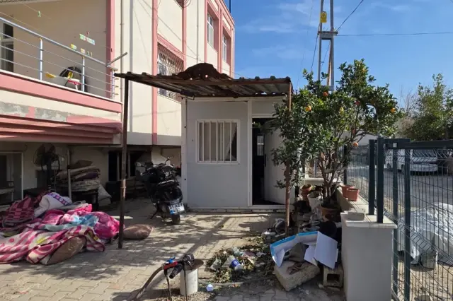 17 yasindaki genc kiz tabancayla basindan 19436768 6419 o