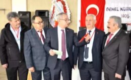 30 yıldır başkanlık yapıyordu! Yine seçildi