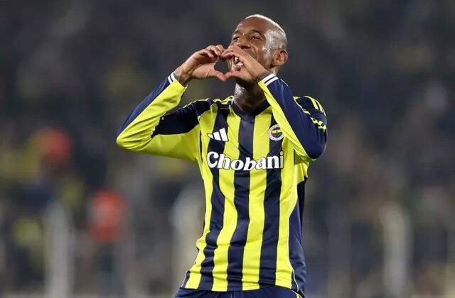 31 şut, 3 direk, tek gol! Fenerbahçe, Beyoğlu Yeni Çarşı’yı Talisca ile devirdi