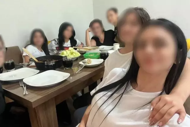 6 kiz ogrenciyi evine goturup temizlik yaptiran 19438346 2919 o