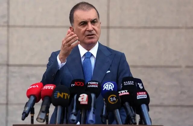 AK Parti Sözcüsü Ömer Çelik’ten Türk bayrağına yapılan saldırıya sert tepki