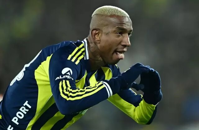 Alanya’da nefes kesen maç Fenerbahçe’nin! Zirvede puan farkı 1’e indi