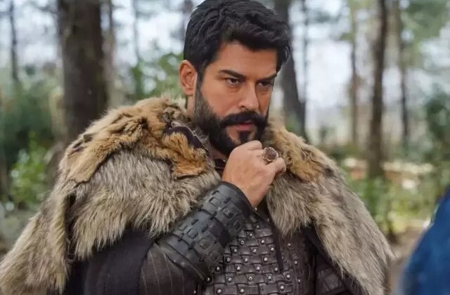 Araplar Burak Özçivit’i kara listeye aldı