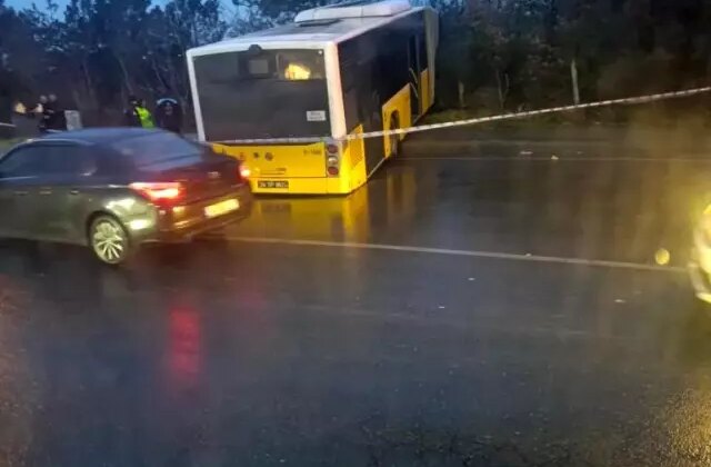Arnavutköy’de içinde yolcuların bulunduğu İETT otobüsü ormanlık alana uçtu, faciadan dönüldü
