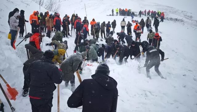 Artvin’de çığın altında kalan çobanlardan birinin daha cansız bedenine ulaşıldı