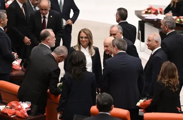 Bahçeli, DEM Partililer ile tokalaşması hakkında ilk kez konuştu