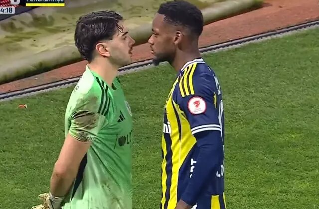 Bahisten ceza alan kaleci Fener maçına damga vurdu