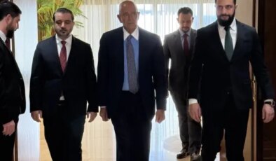 Barrack: Şam ile Kürtler arasındaki entegrasyonda zorlu süreç şimdi başladı