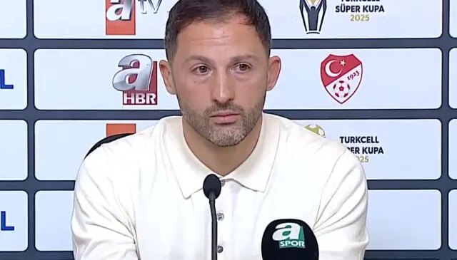 Basın toplantısında şok tepki! Tedesco’nun şaşkın anları viral oldu