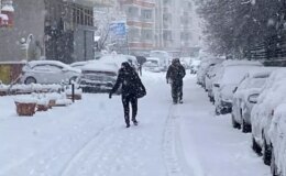 Batman’da 3’ü hariç tüm köy yolları kardan kapandı, uçuşlar iptal