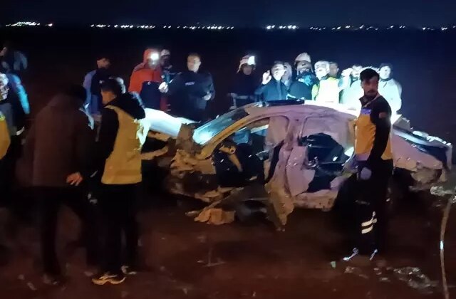 Batman’da iki otomobil çarpıştı: 3 ölü, 3 yaralı