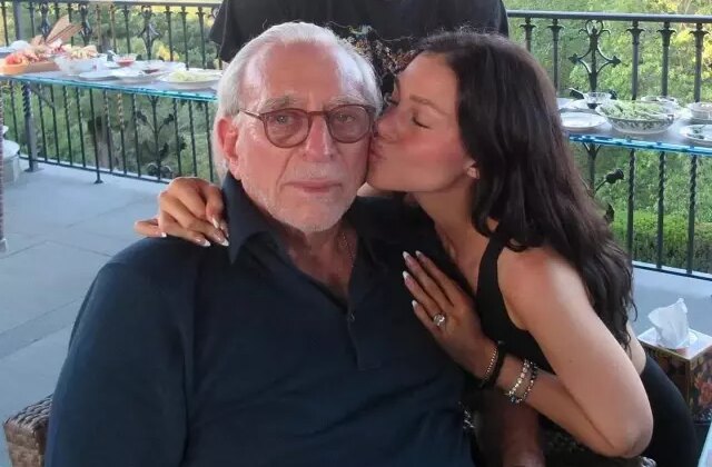 Beckham ailesi gündemden düşmüyor! Geline babasından dudak uçuklatan harçlık