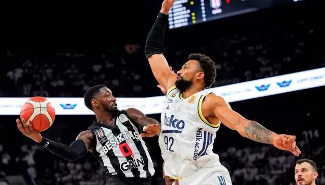 Beşiktaş bu sezon ilk kez kaybetti! Dev derbiyi kazanan Fenerbahçe Beko