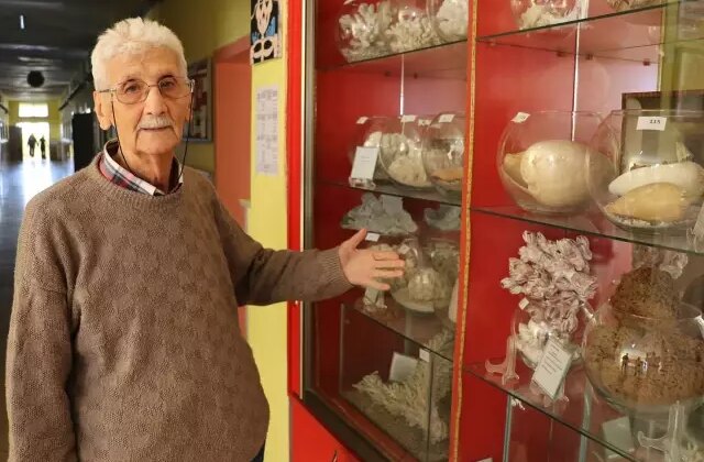 Her şey yerde bulduğu yumurtayı cebine atmasıyla başladı! Çatlayınca hayatı değişti