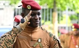 Burkina Faso’da tüm siyasi partiler feshedildi