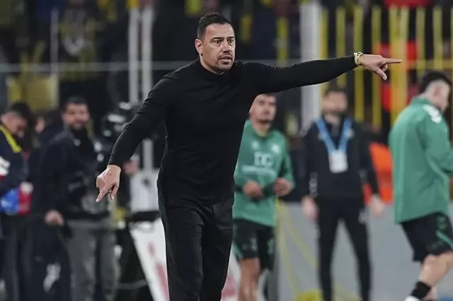 cagdas atan berkan kutlu disinda galatasaray dan 19436325 6380 o