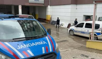 Çatıdan düşen bina yöneticisi hayatını kaybetti