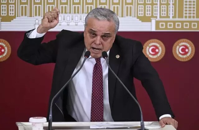 CHP’den istifa eden Hasan Ufuk Çakır, AK Parti’ye geçeceğini açıkladı