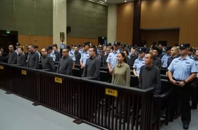 Çin, sahte aşk tuzaklarıyla dolandırıcılık yapan 11 mafya üyesini idam etti