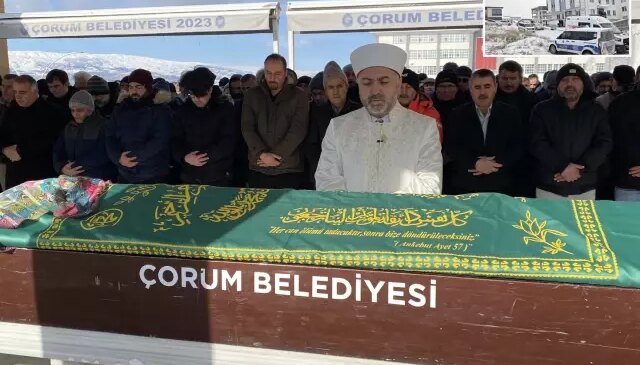 Çorum’da kan donduran olay, önce eşini öldürdü, sonra kendine sıktı